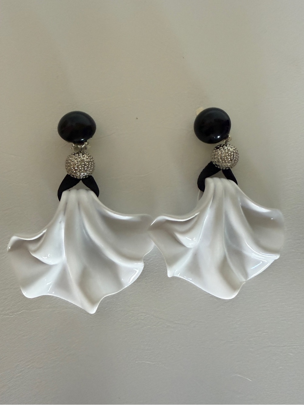 ANGELA CAPUTI Resin Drop Clip-on Earrings